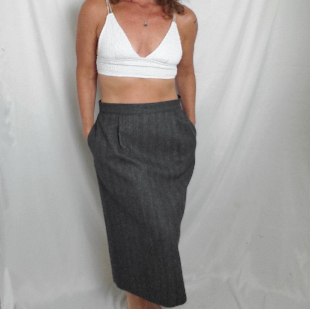 Panther vintage 1980s gray wool skirt